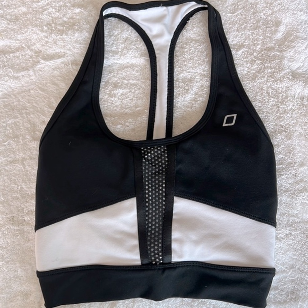 Lorna Jane Cropped tank